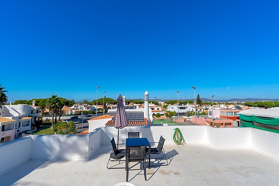 Blife Sun Hostel & Rooms