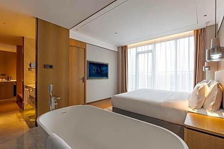 One-Bedroom Suite with City View