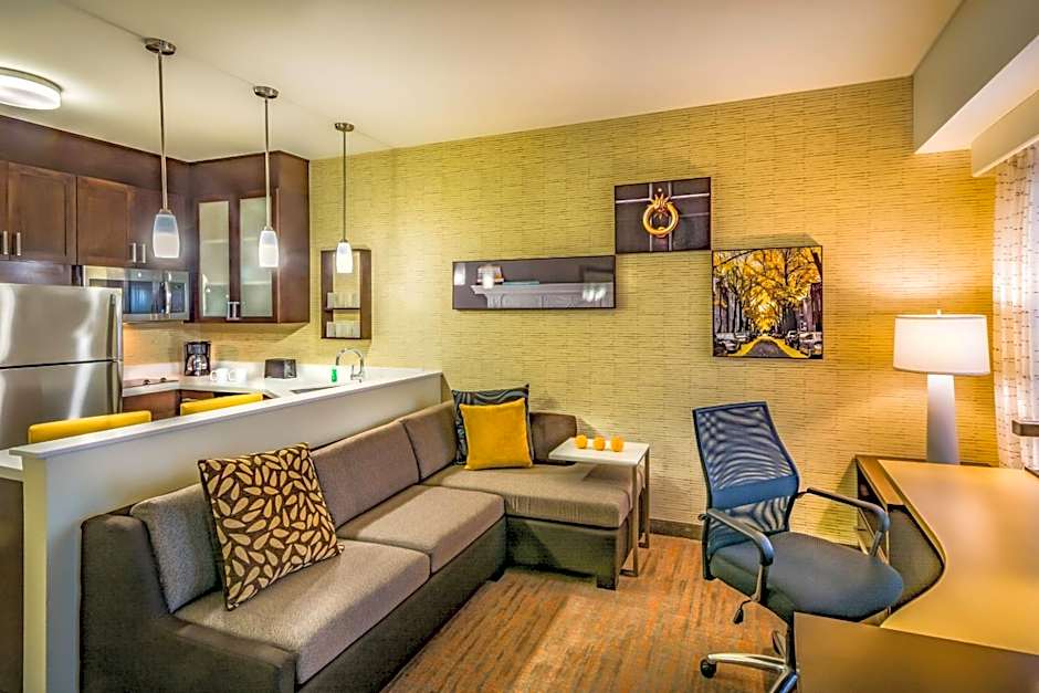 Residence Inn by Marriott Savannah Airport