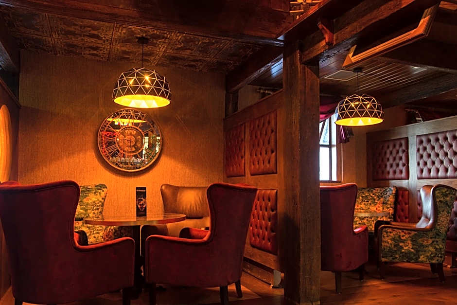 Holyrood Hotel - Leisure Centre & The Spa at Orchids