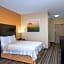 La Quinta Inn & Suites by Wyndham Lincoln