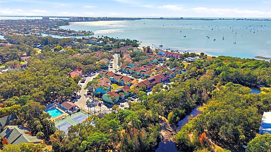 Waterfront Resort Condo w Beach