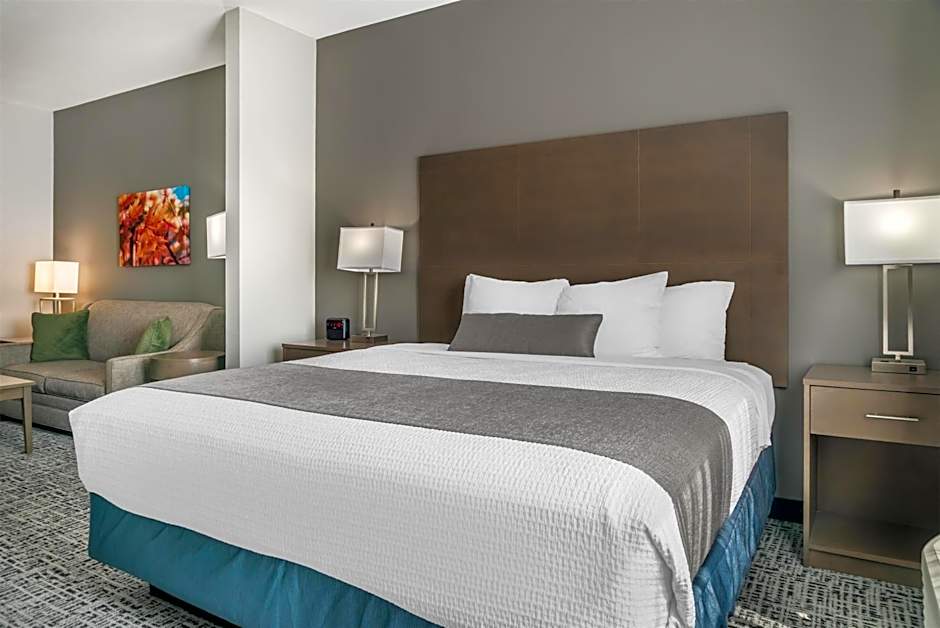 Best Western Plus Wayland Hotel