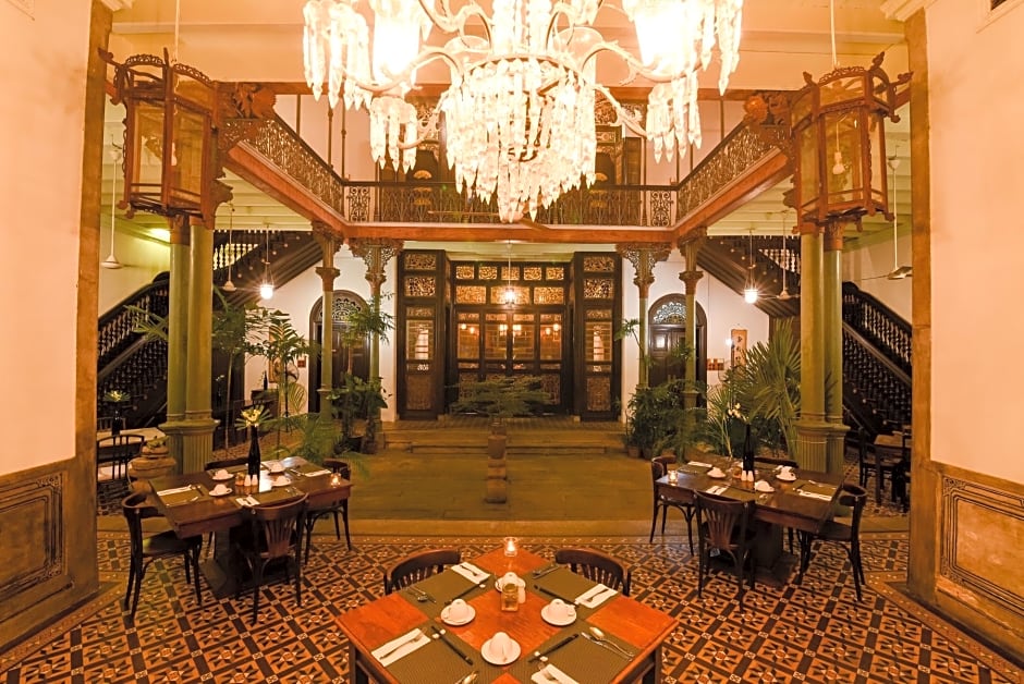 Cheong Fatt Tze - The Blue Mansion