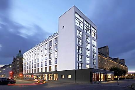 Scandic Front