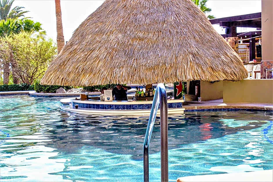 Bella Sirena 305-A - Elegant Oceanview Condo on Beachfront Resort