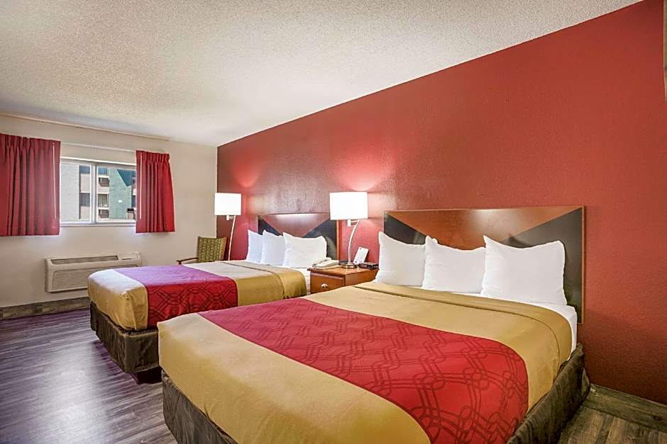 Econo Lodge Cedar Rapids South