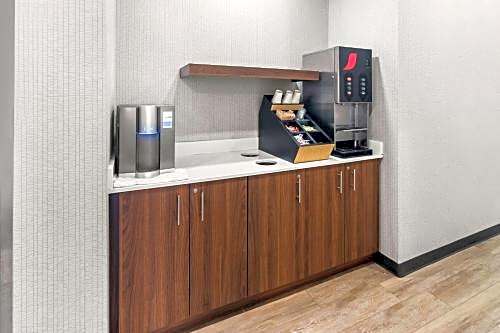 Park Inn by Radisson, Kelowna