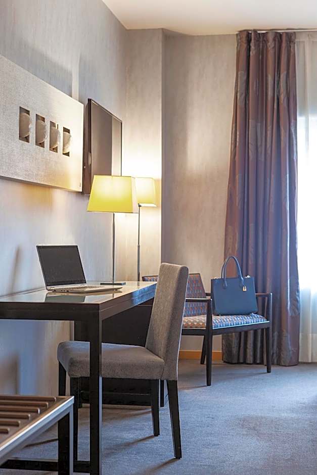 Hotel Macia Real De La Alhambra