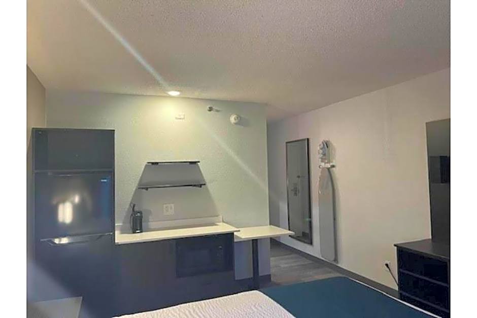 Studio 6 Suites Norcross, GA