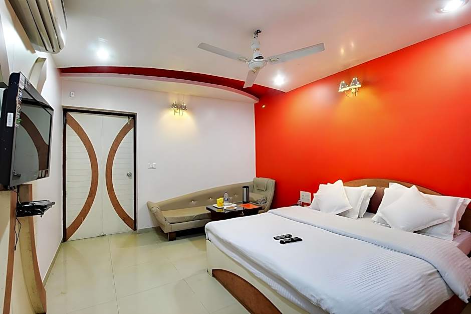 HOTEL ASHOKA (Nakki lake - 450 metre)