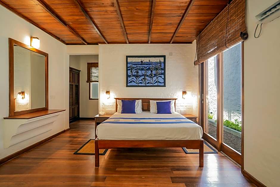 Hibiscus Beach Hotel