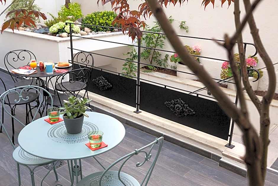 Hotel Des 3 Poussins