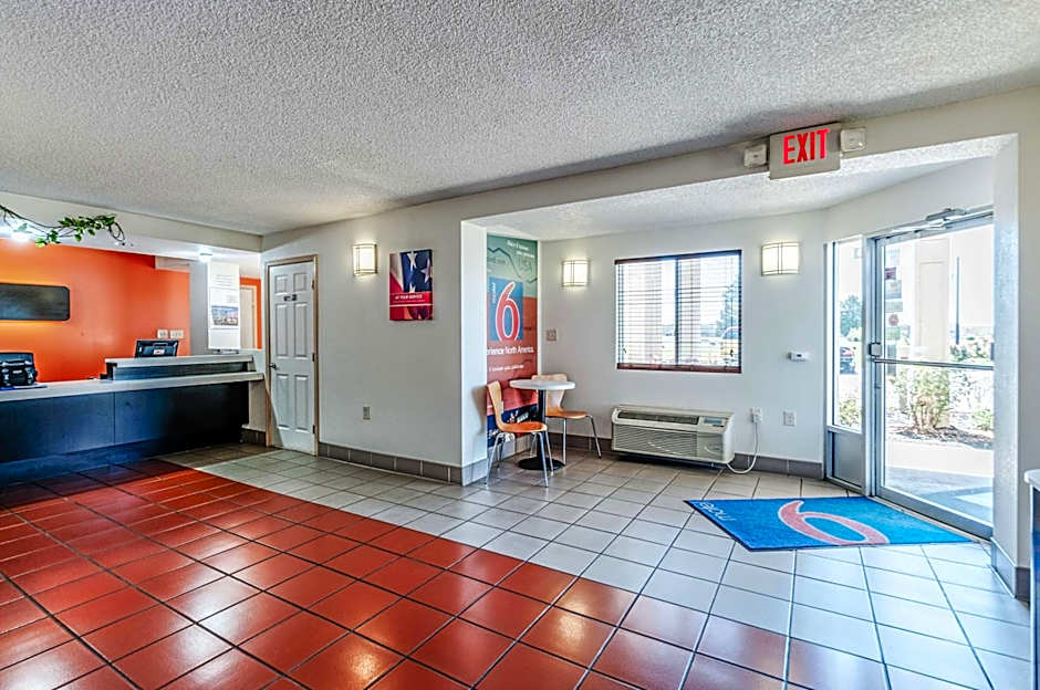 Motel 6-Martinsburg, WV