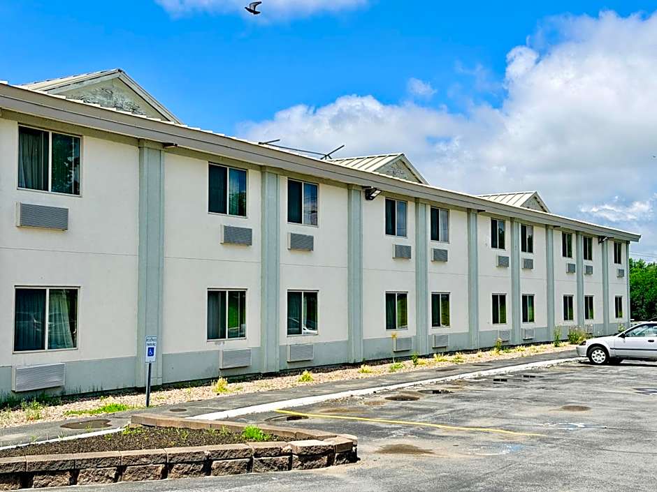 Travel Inn - Watertown NY