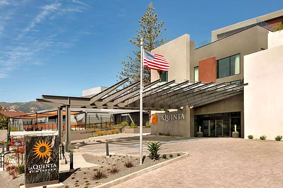 La Quinta Inn & Suites by Wyndham San Luis Obispo Downtown