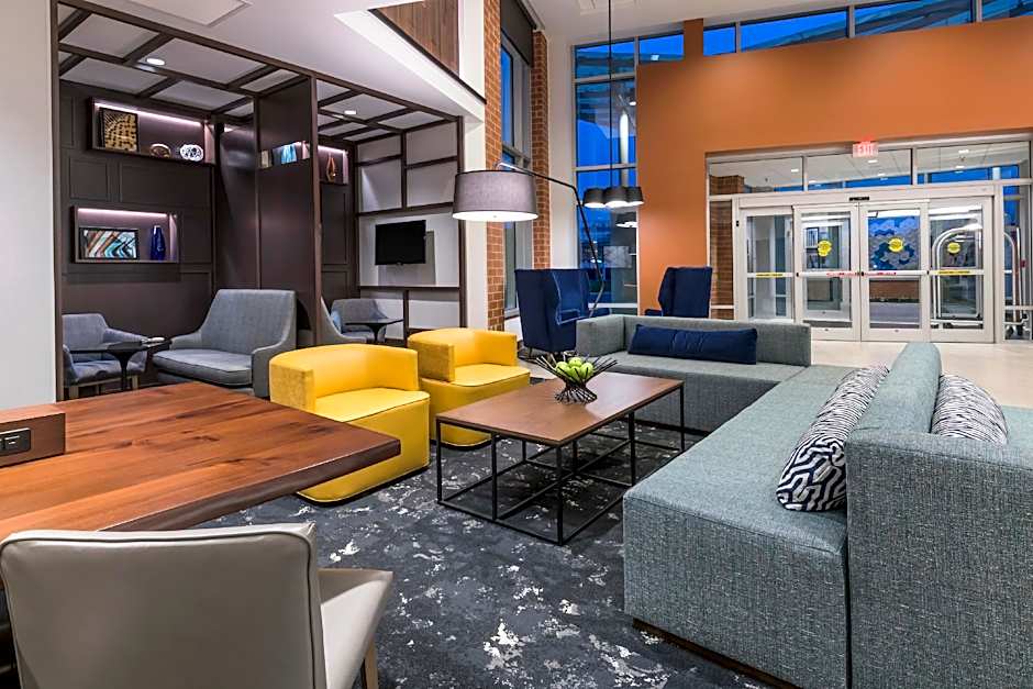Hyatt Place Marlborough-Apex Center