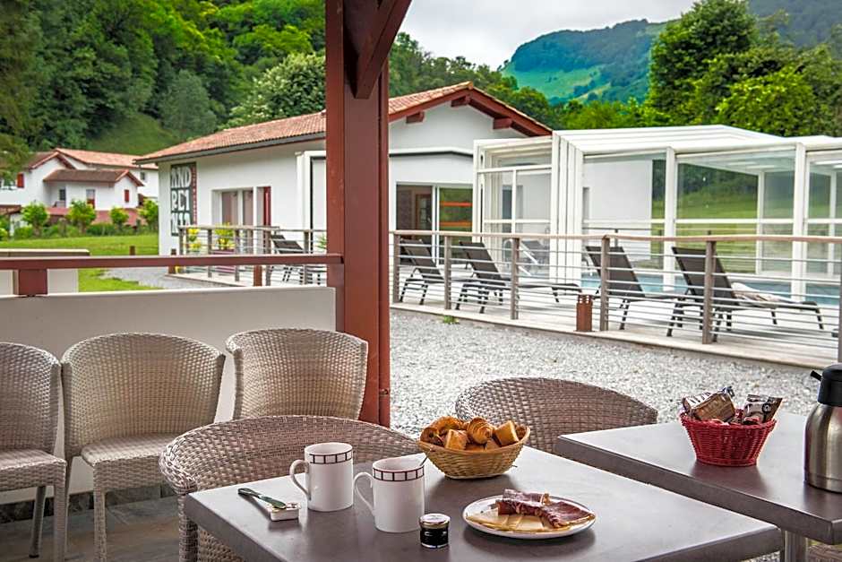 Logis Hotel Andreinia & Cabanes