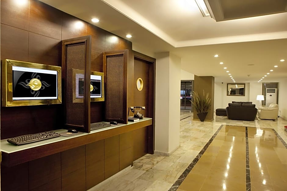 Susuzlu Atlantis Hotel