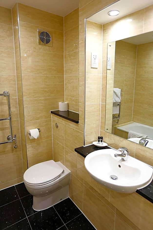 Best Western Premier Heronston Hotel & Spa
