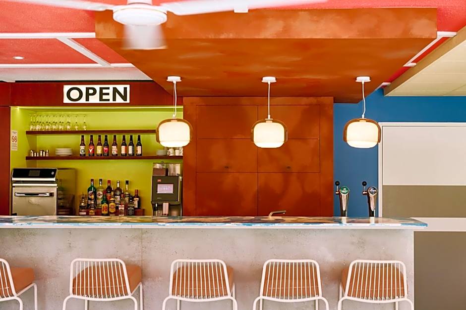 Greet Hotel Versailles - Voisins Le Bretonneux