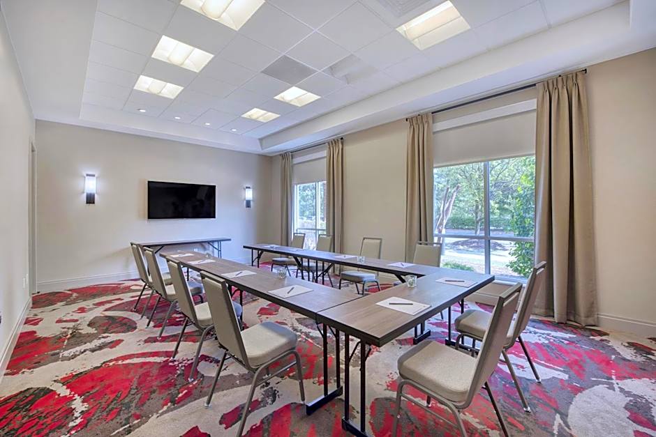 DoubleTree By Hilton Raleigh Cary