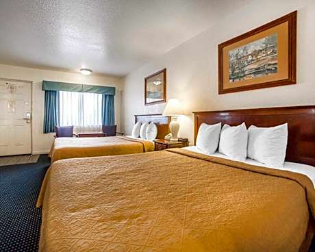 Double Room with Two Double Beds - Non-Smoking