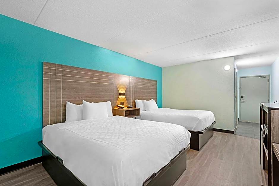 Clarion Inn Des Moines Airport