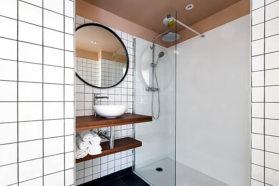 YAYS Paris Issy by Numa