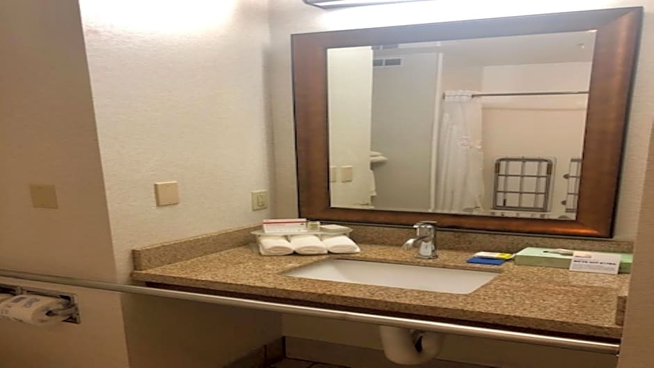 Holiday Inn Express Berkeley By IHG