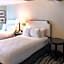 Fort Pontchartrain Detroit, a Wyndham Hotel