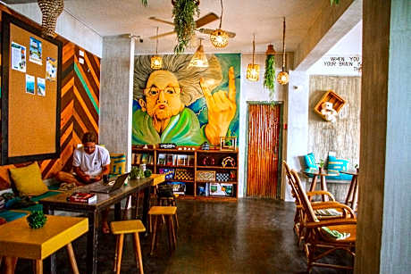 Happiness Hostel El Nido