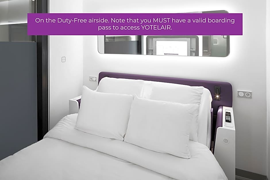 YOTELAIR Istanbul Airport, Duty free - International Transit area