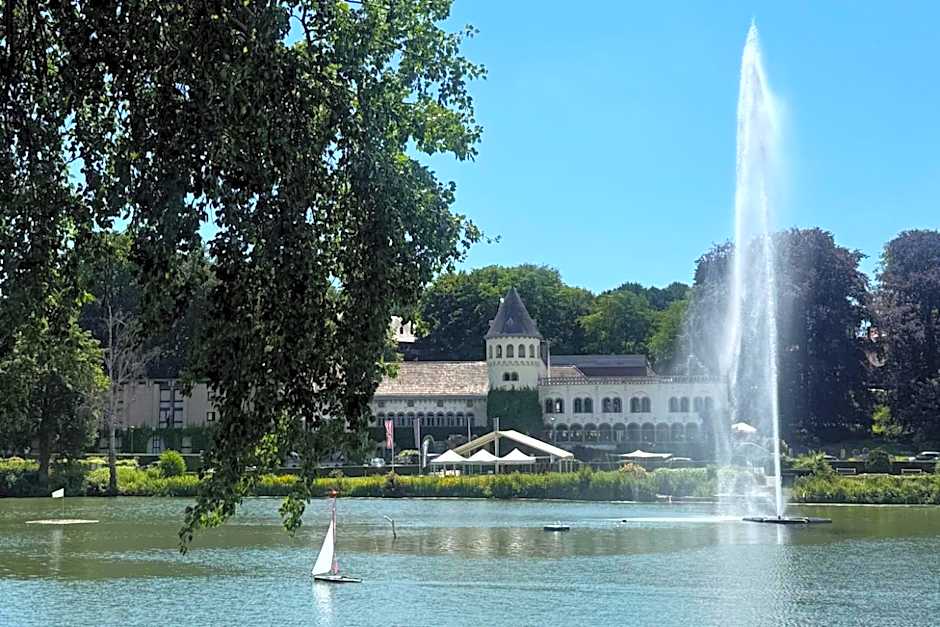 Martin's Chateau Du Lac