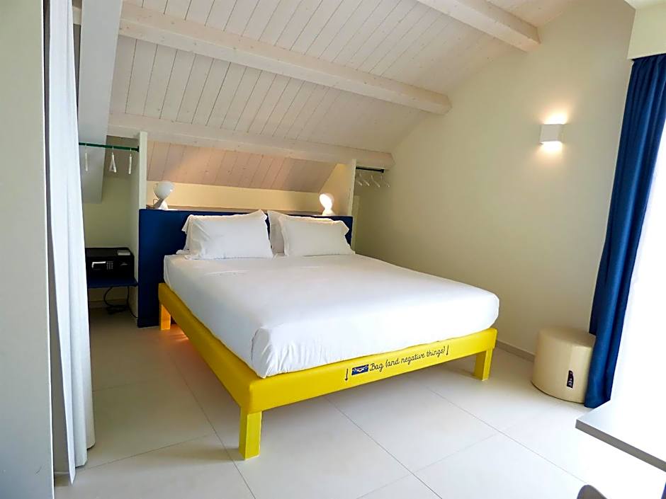 Hotel Trevi
