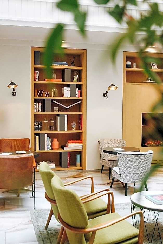 Renaissance by Marriott Paris Vendome Hotel