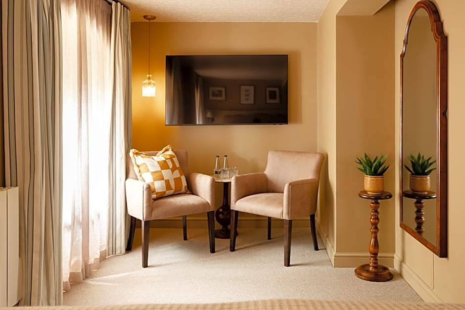 The Churchill Hotel