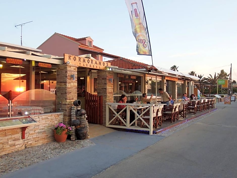 KORMORANOS BEACH