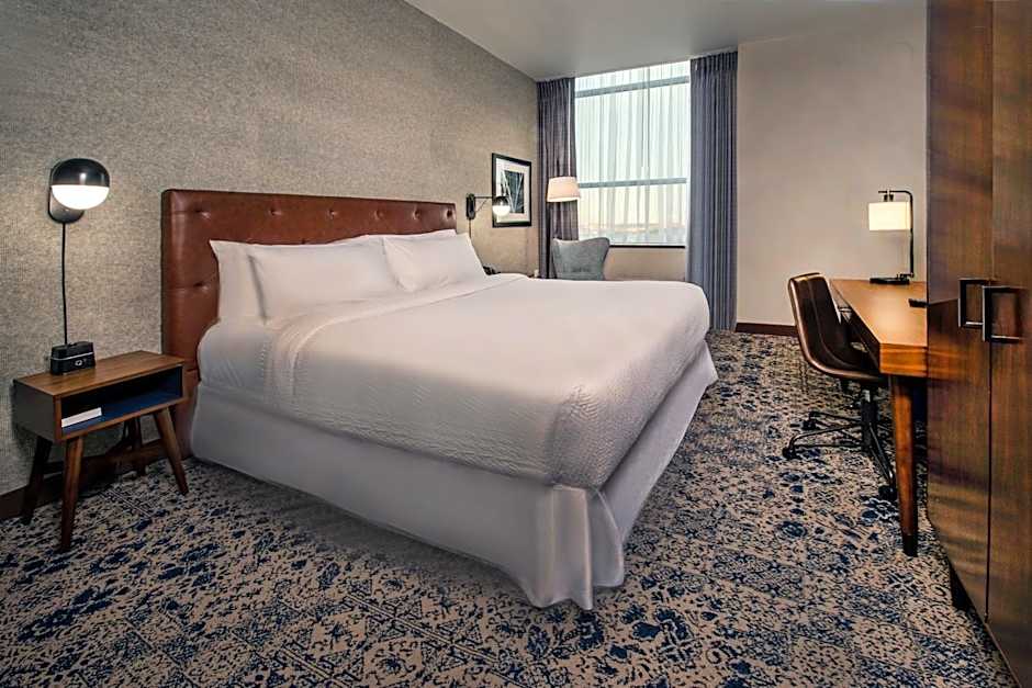 Four Points By Sheraton Philadelphia City Center