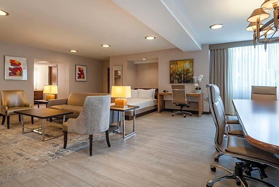 Wyndham Indianapolis Airport