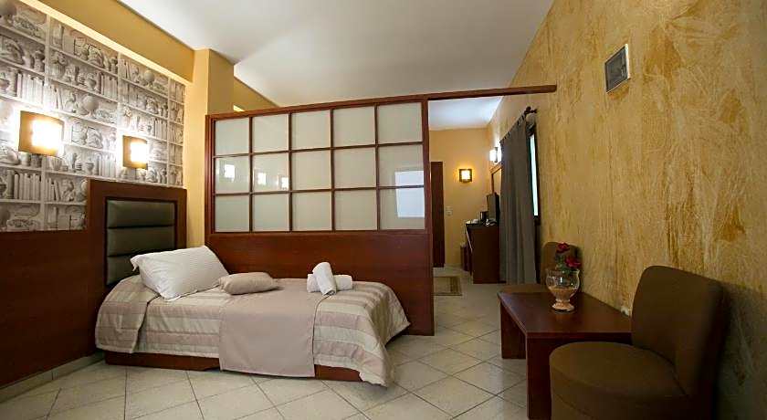 City Life Port Hotel