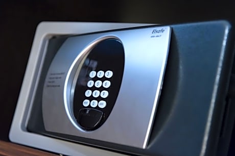 One-Bedroom Apartment (2 Adults)