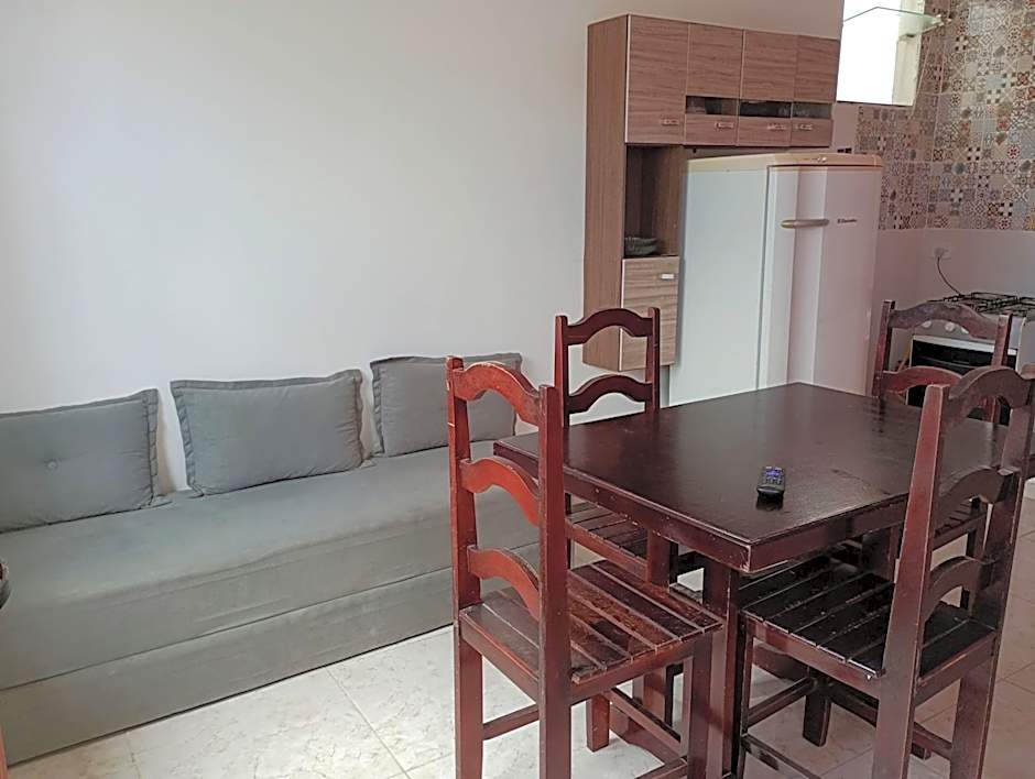 Casa inteira con piscina compartilhada