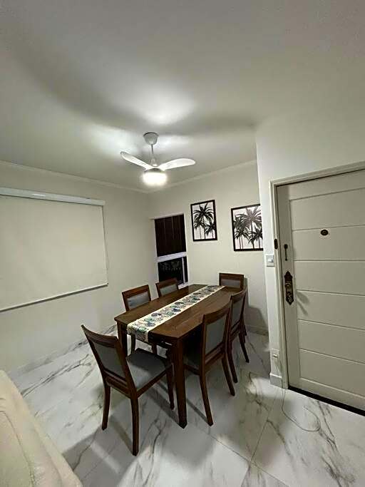 PREDIO FRENTE PRA PRAIA, COM VISTA LATERAL MAR, Apto 202