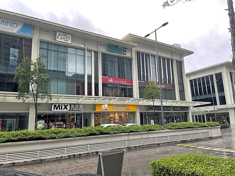 FREE Parking Revo Aurora I 2Bedroom l 5pax I Pavilion2