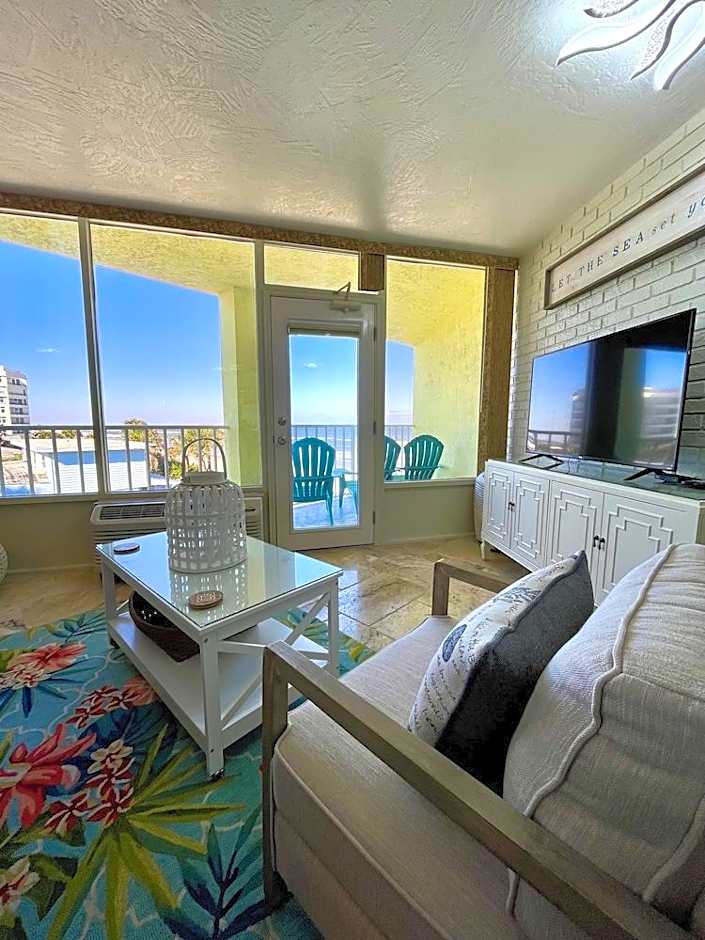 Ocean Breeze - Ocean Front at Symphony Beach Club!