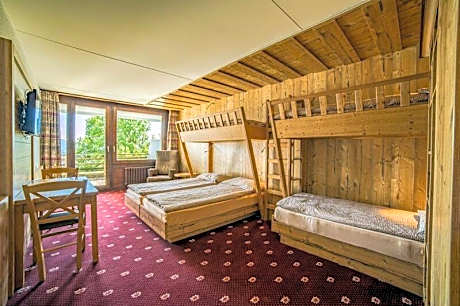 Family Room (5 beds)