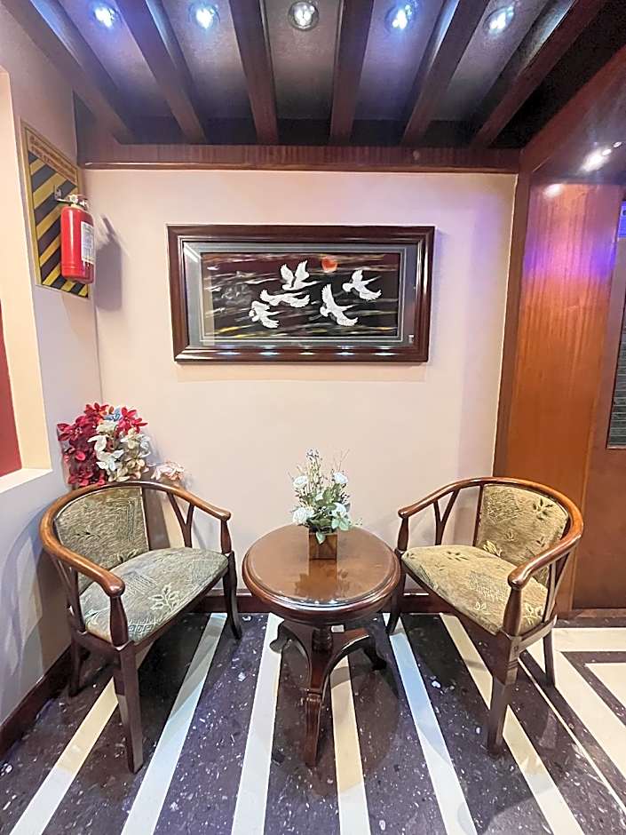 Hotel Astoria Residency