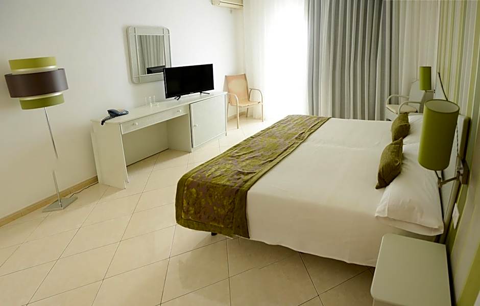 Ouril Pontao Hotel