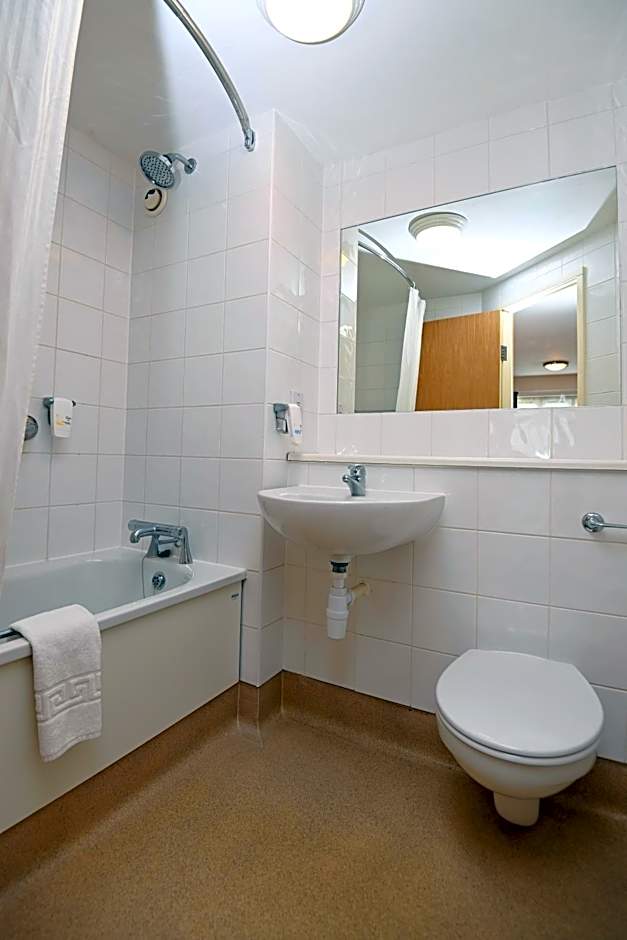 Meadow Farm Redditch by Marstons Inns